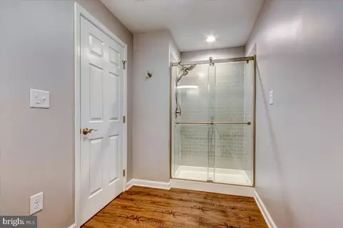 Bath - 9180 Rolling Meadow Run, Pasadena, MD 21122 photo 6 of 6