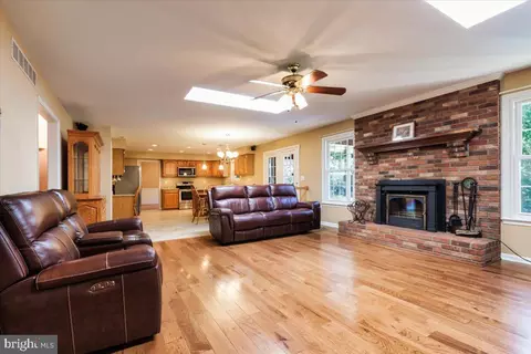 Living - 9180 Rolling Meadow Run, Pasadena, MD 21122 photo 4 of 8