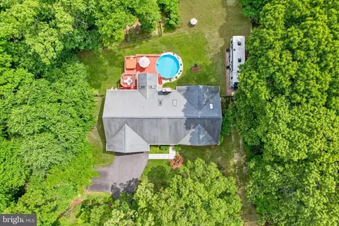 View/Area - 9180 Rolling Meadow Run, Pasadena, MD 21122 photo 1 of 8