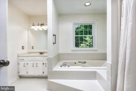 Bath - 9180 Rolling Meadow Run, Pasadena, MD 21122 photo 1 of 6
