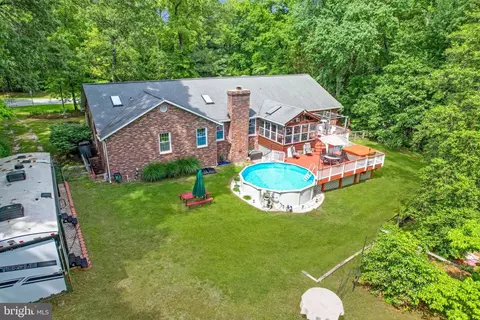 Exterior - 9180 Rolling Meadow Run, Pasadena, MD 21122 photo 9 of 34