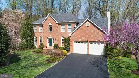 11 Colts Neck Ct, Edgewater, MD 21037
