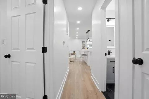 Entry Way - 8224 Old Mill Rd, Pasadena, MD 21122 photo 4 of 6