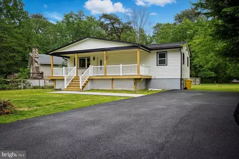 Exterior - 8224 Old Mill Rd, Pasadena, MD 21122 photo 3 of 9
