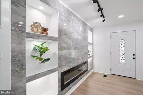 Entry Way - 8224 Old Mill Rd, Pasadena, MD 21122 photo 1 of 6