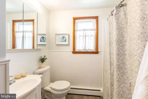 8422 Geneva Rd, Pasadena, MD 21122 photo 19