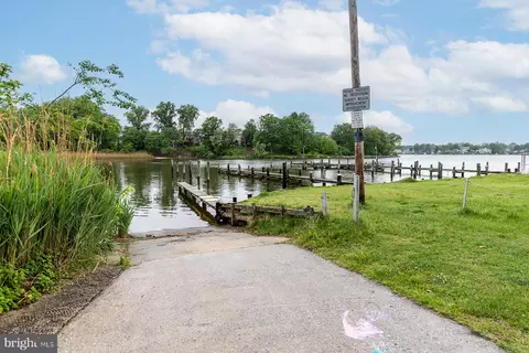 8422 Geneva Rd, Pasadena, MD 21122 photo 36