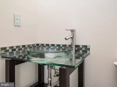 Bath - 23 Elm Rd, Riva, MD 21140 photo 1 of 5