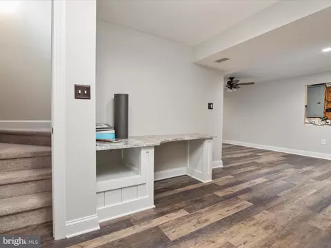 Entry Way - 23 Elm Rd, Riva, MD 21140 photo 5 of 7