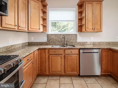 Kitchen - 23 Elm Rd, Riva, MD 21140 photo 2 of 3