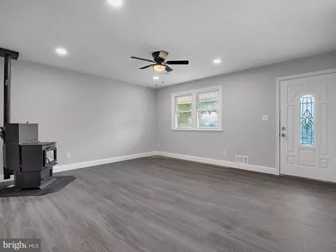1079 Notley Ct, Pasadena, MD 21122 photo 7
