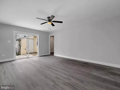 1079 Notley Ct, Pasadena, MD 21122 photo 18