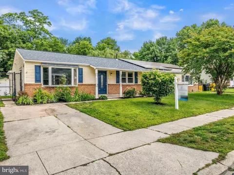 1079 Notley Ct, Pasadena, MD 21122 photo 3