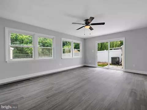 1079 Notley Ct, Pasadena, MD 21122 photo 17