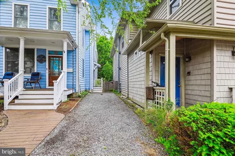 Exterior - 541 Second St, Annapolis, MD 21403 photo 4 of 21