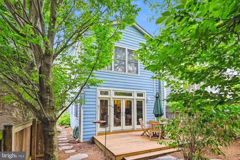 Exterior - 541 Second St, Annapolis, MD 21403 photo 7 of 21