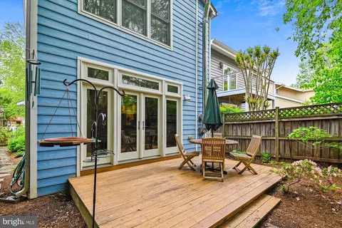 Exterior - 541 Second St, Annapolis, MD 21403 photo 2 of 21