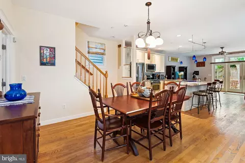 Dining - 541 Second St, Annapolis, MD 21403 photo 1 of 4