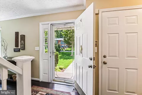 Entry Way - 798 Windgate Dr, Annapolis, MD 21409 photo 2 of 2