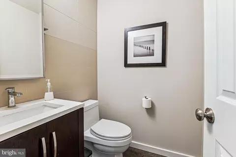 Bath - 798 Windgate Dr, Annapolis, MD 21409 photo 1 of 4