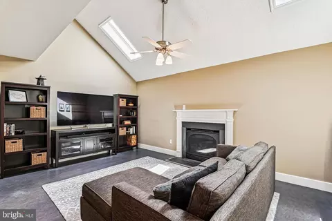 Living - 798 Windgate Dr, Annapolis, MD 21409 photo 1 of 3