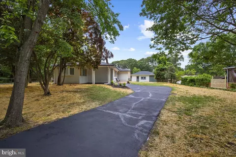 Exterior - 624 Sutton Dr, Pasadena, MD 21122 photo 3 of 10