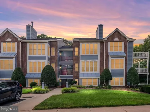 2709 Summerview Way #303, Annapolis, MD 21401