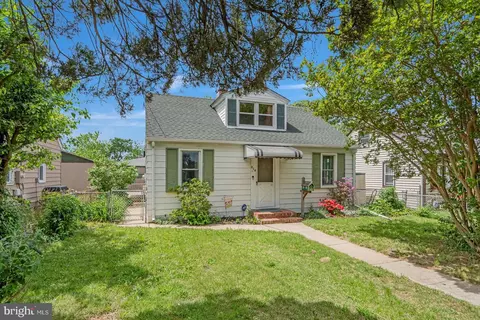 214 Greenway Rd SE, Glen Burnie, MD 21061