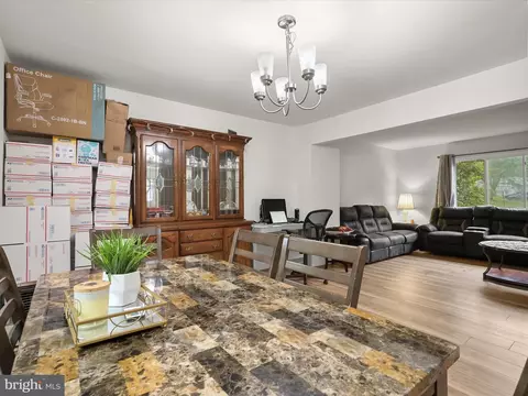 Dining - 7799 Fox Ct, Pasadena, MD 21122 photo 3 of 3