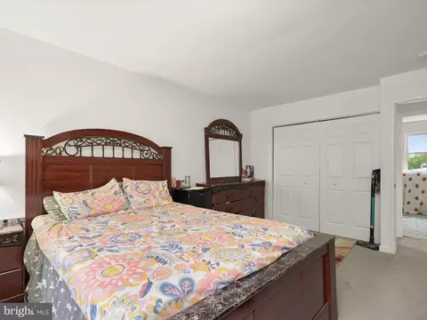 Bedroom - 7799 Fox Ct, Pasadena, MD 21122 photo 5 of 9