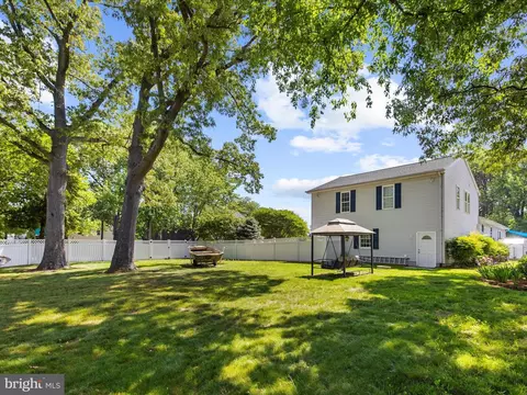 Exterior - 2039 Choptank Ave, Pasadena, MD 21122 photo 7 of 14