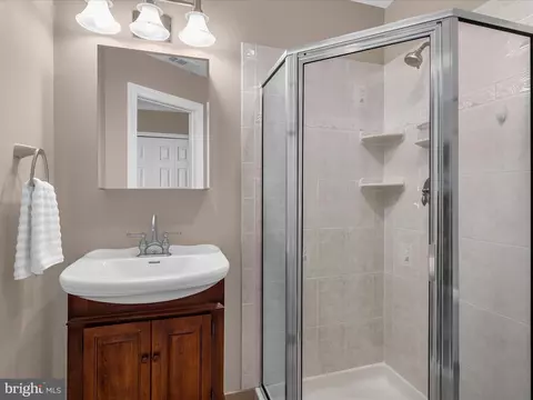 Bath - 2039 Choptank Ave, Pasadena, MD 21122 photo 3 of 4