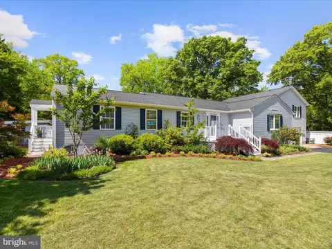 Exterior - 2039 Choptank Ave, Pasadena, MD 21122 photo 14 of 14
