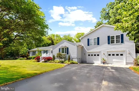 2039 Choptank Ave, Pasadena, MD 21122