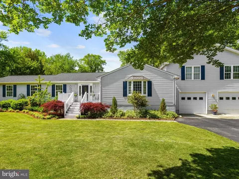 Exterior - 2039 Choptank Ave, Pasadena, MD 21122 photo 13 of 14