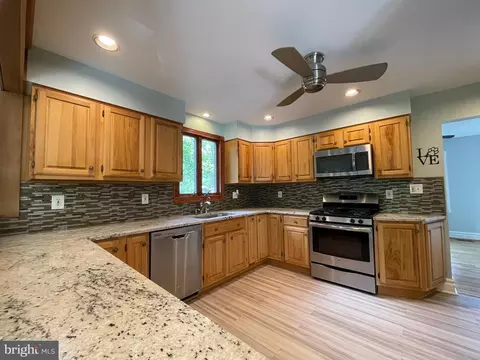 8408 Alvin Rd, Pasadena, MD 21122 photo 8