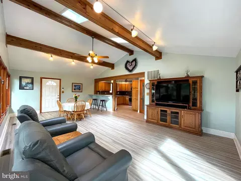 8408 Alvin Rd, Pasadena, MD 21122 photo 11
