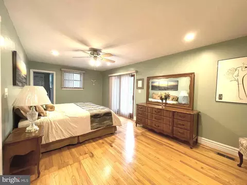 8408 Alvin Rd, Pasadena, MD 21122 photo 13