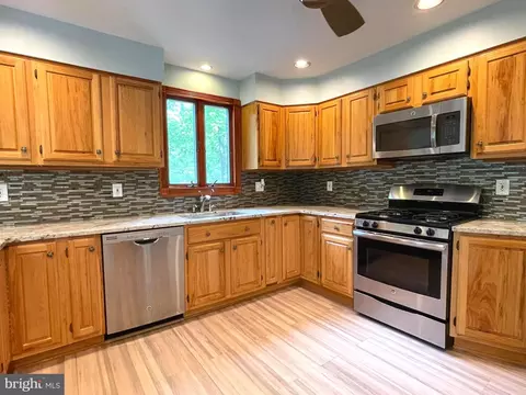 8408 Alvin Rd, Pasadena, MD 21122 photo 9