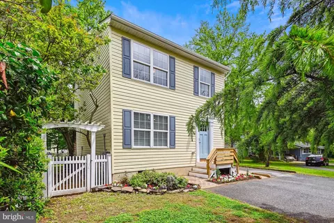 3331 Arundel On The Bay Rd, Annapolis, MD 21403