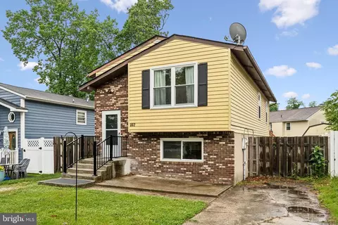 552 Elizabeth Ln, Glen Burnie, MD 21061