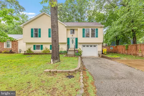1010 Bell Ave, Glen Burnie, MD 21060