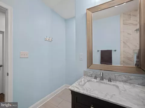 Bath - 1422 Silver Oak Ln, Arnold, MD 21012 photo 6 of 6