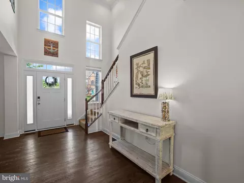 Entry Way - 1422 Silver Oak Ln, Arnold, MD 21012 photo 3 of 10