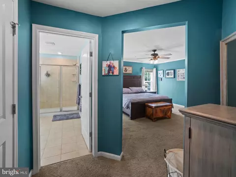 Entry Way - 1422 Silver Oak Ln, Arnold, MD 21012 photo 8 of 10