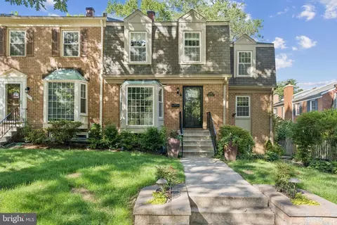 1509 Carlyle Dr #152, Crofton, MD 21114