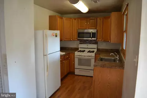 Entry Way - 1241 Duke Ln, Odenton, MD 21113 photo 1 of 3