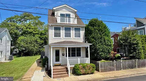 Exterior - 208 Eastern Ave, Annapolis, MD 21403 photo 5 of 5