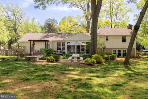Exterior - 8 Romar Dr, Annapolis, MD 21403 photo 10 of 16