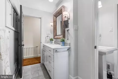 Entry Way - 8 Romar Dr, Annapolis, MD 21403 photo 6 of 6